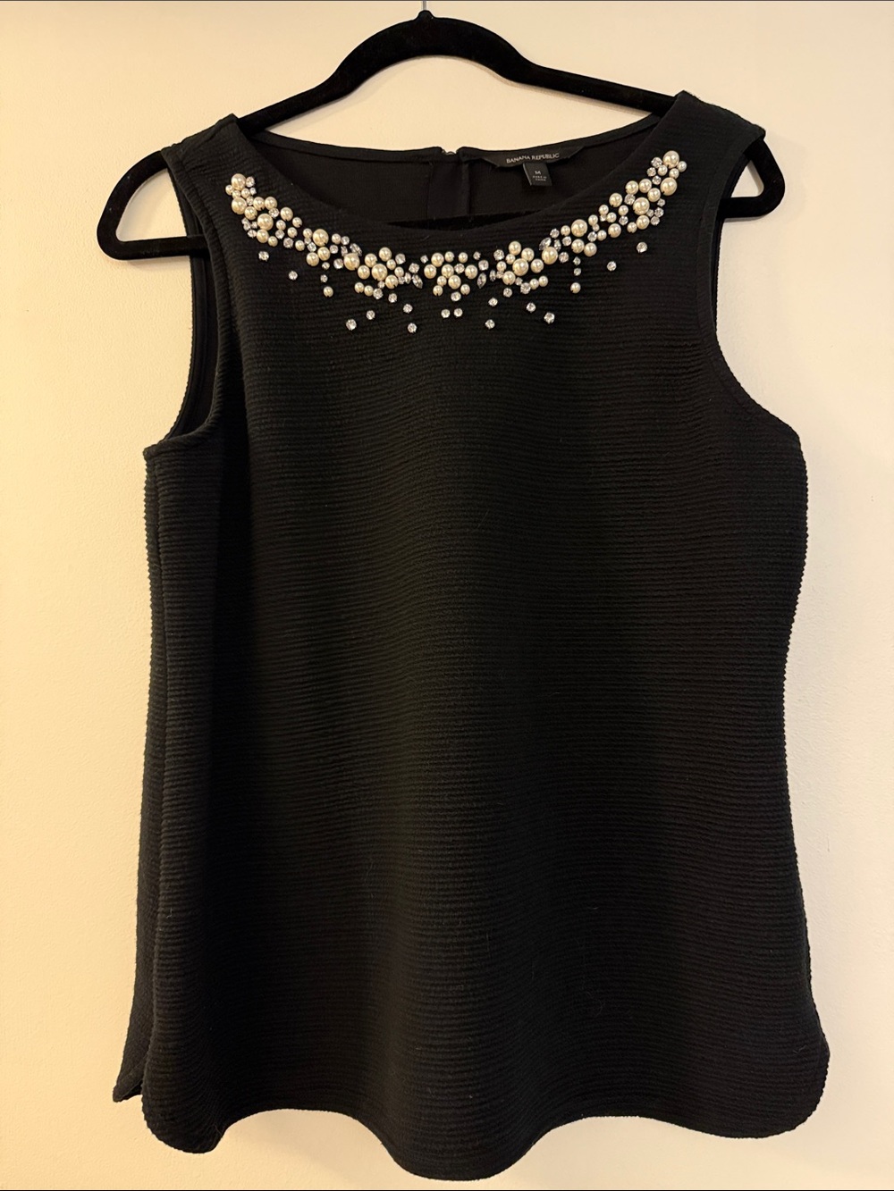 Banana Republic Black Sleeveless Pearl Jewel-Embellished Women's Top Medium